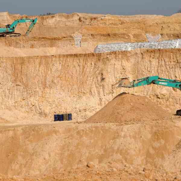 china-outlines-extra-controls-on-exports-of-uncommon-earths,-expertise