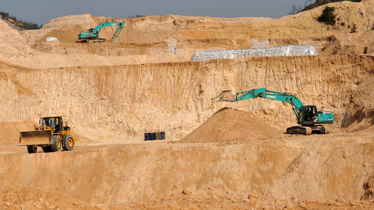 china-outlines-extra-controls-on-exports-of-uncommon-earths,-expertise