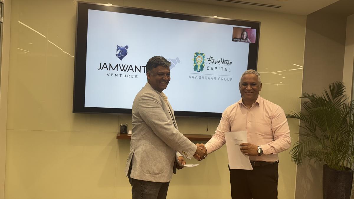 aavishkaar-group,-jamwant-ventures-launch-500-crore-fund-for-defence,-deep-tech-startups