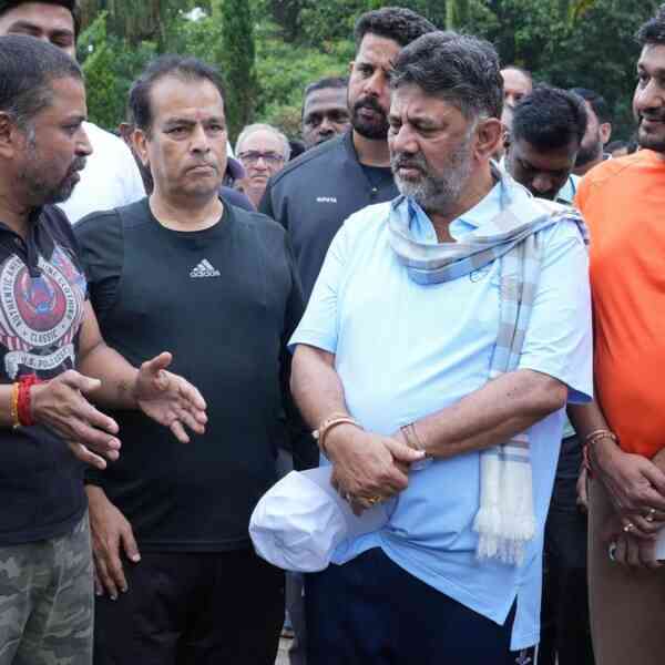 dok.-shivakumar-loses-cool-over-time-has-come-to-be-cm-assertion-being-attributed-to-him