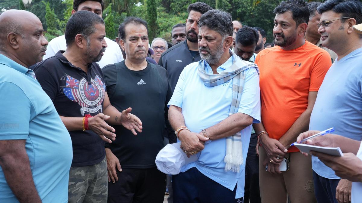 dok.-shivakumar-loses-cool-over-time-has-come-to-be-cm-assertion-being-attributed-to-him