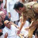 police-cease-congress-leaders-from-visiting-rae-bareli-lynching-victims-household