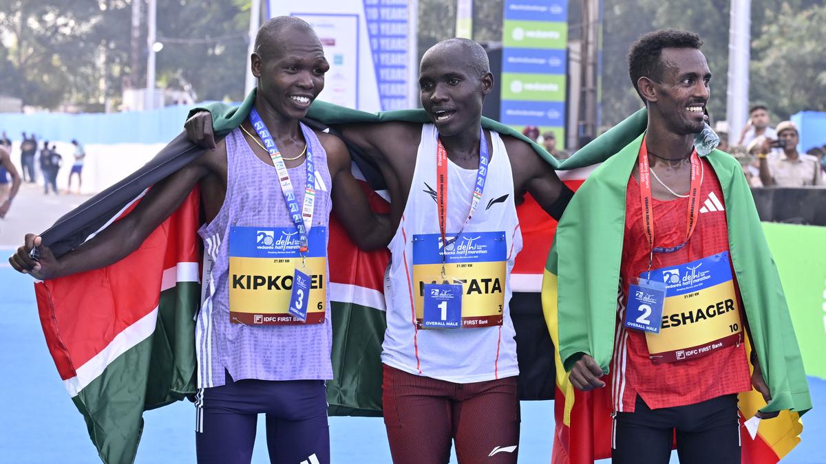 matata,-lilian-stamp-kenyan-authority-at-vedanta-delhi-half-marathon