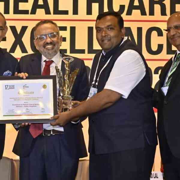 jipmer-conferred-2025-ficci-healthcare-excellence-award