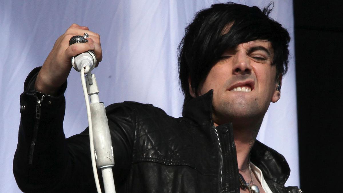 uokay.-police-arrest-two-in-stabbing-demise-of-former-lostprophets-singer-in-jail