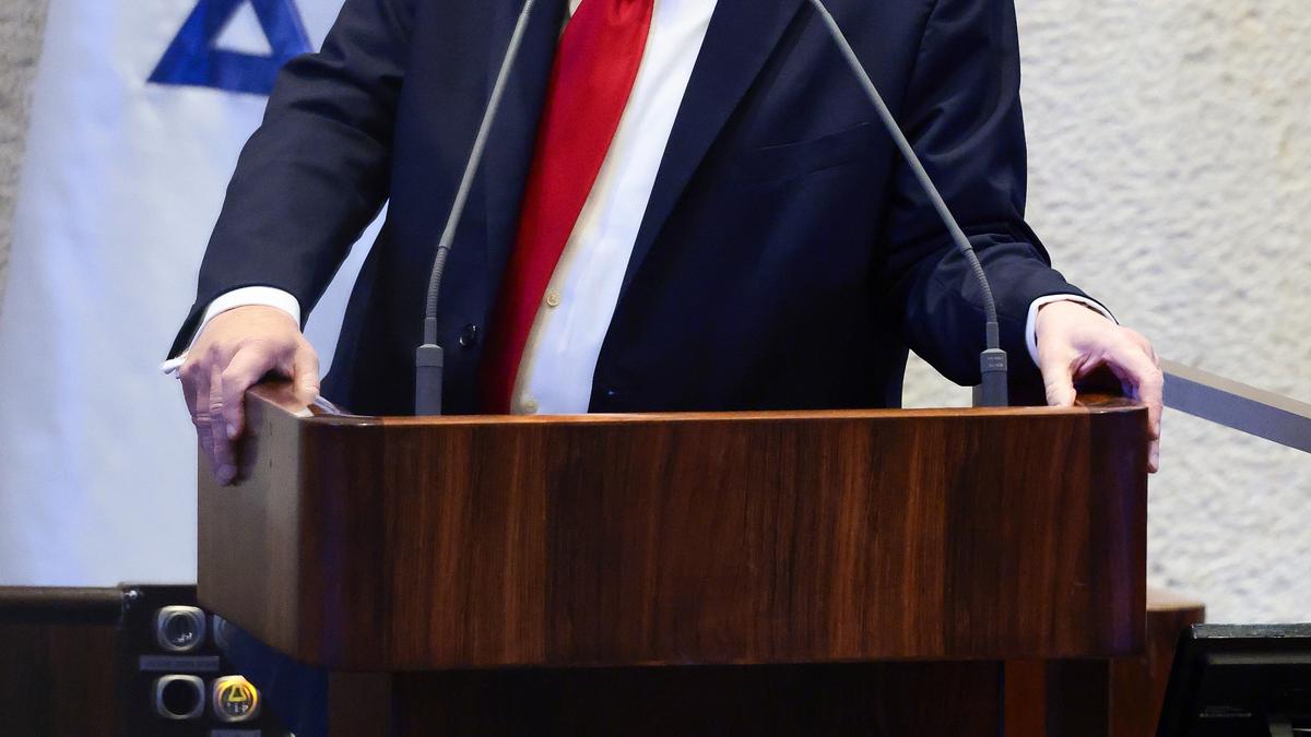 trump-says-could-be-‘nice-to-get-a-peace-deal’-with-iran