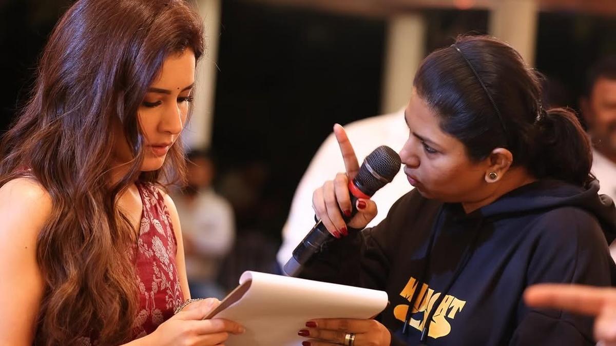 raashii-khanna:-telusu-kada-doesn’t-endorse-poisonous-relationships