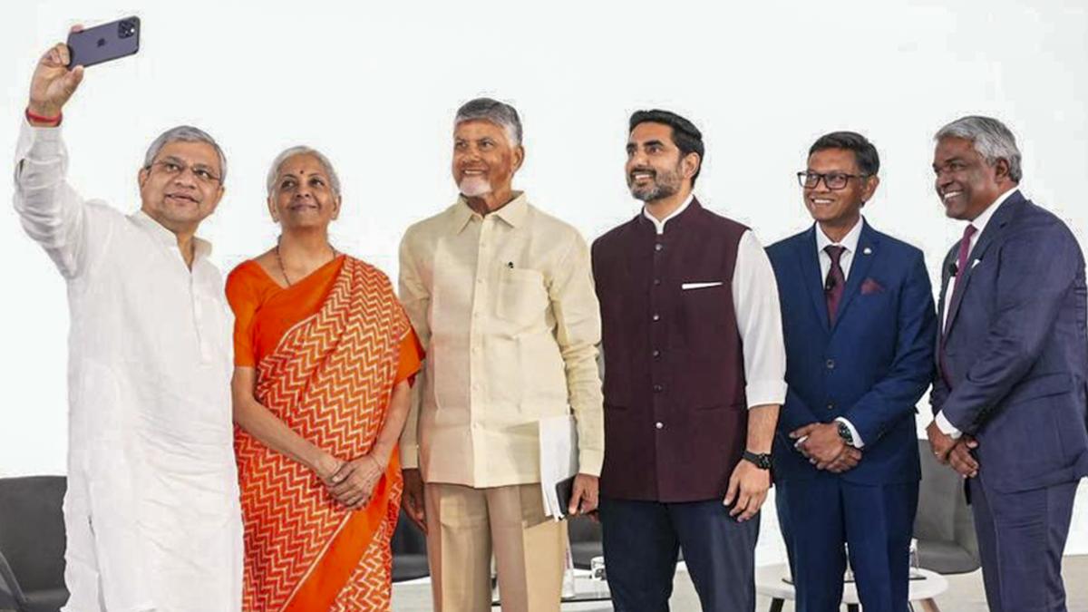 leaders-welcome-googles-87,520-crore-ai-hub-in-visakhapatnam-as-enhance-to-indias-digital-progress