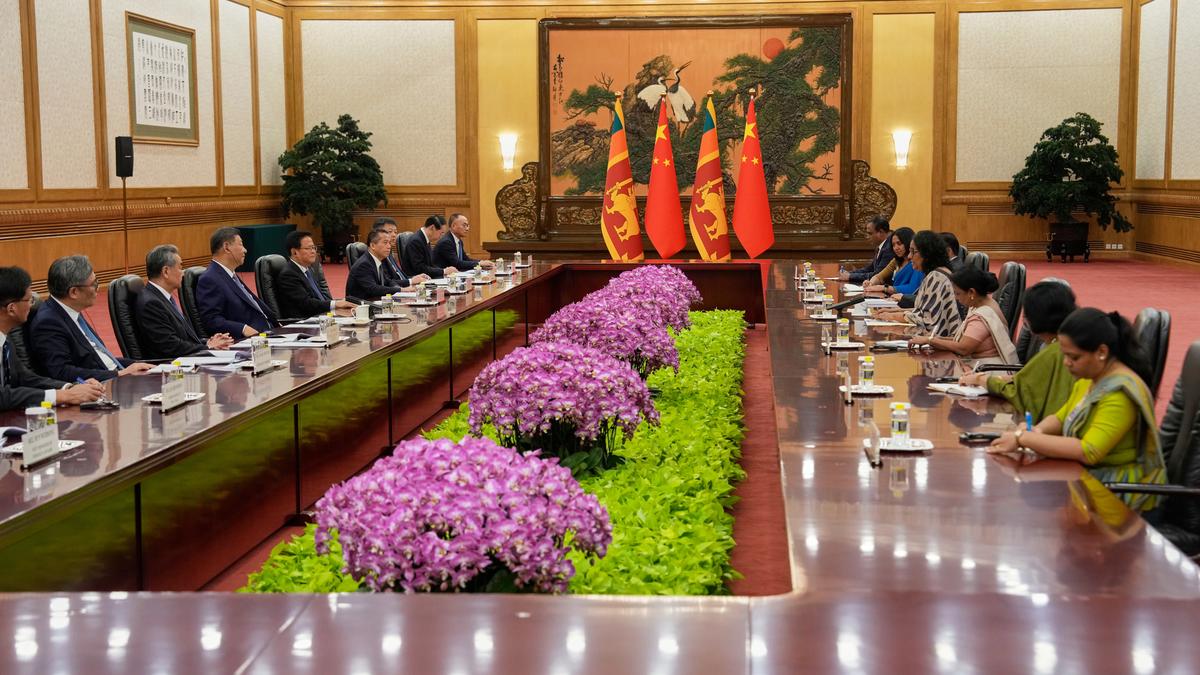 chinese-president-xi-meets-sri-lankan-pm-amarasuriya,-requires-stronger-safety-collaboration