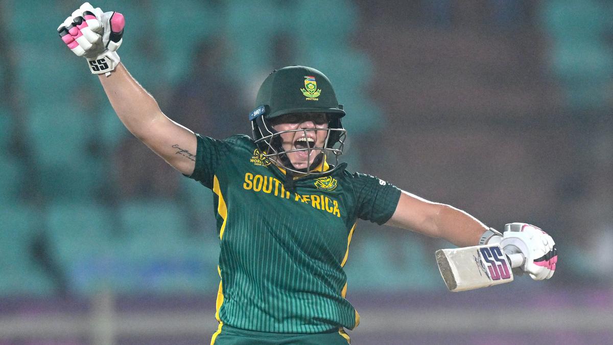 nadine-de-clutch-and-the-proteas-manner-of-retaining-the-religion