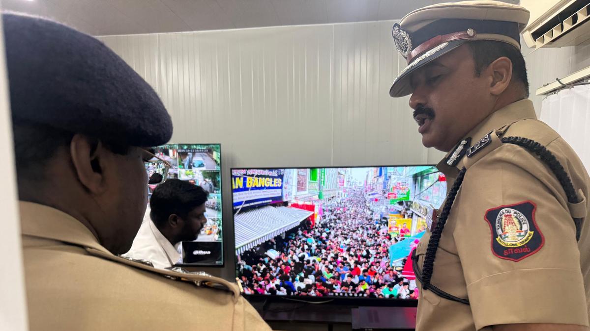 govt.-deploys-500-ambulances-forward-of-deepavali-festivities