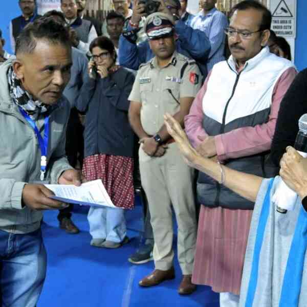 criticism-will-not-assist,-stand-by-folks-in-misery:-bengal-cm-mamata