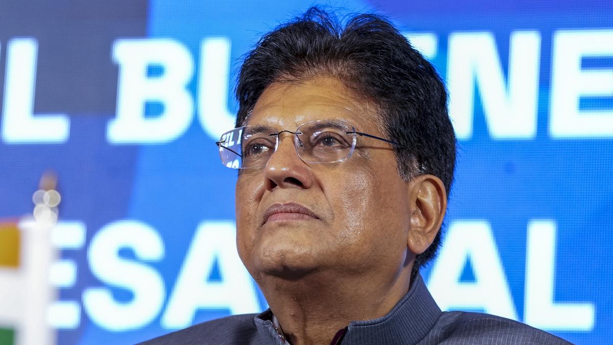 india-in-energetic-dialogue-for-commerce-pact-with-us.,-eu,-oman:-goyal