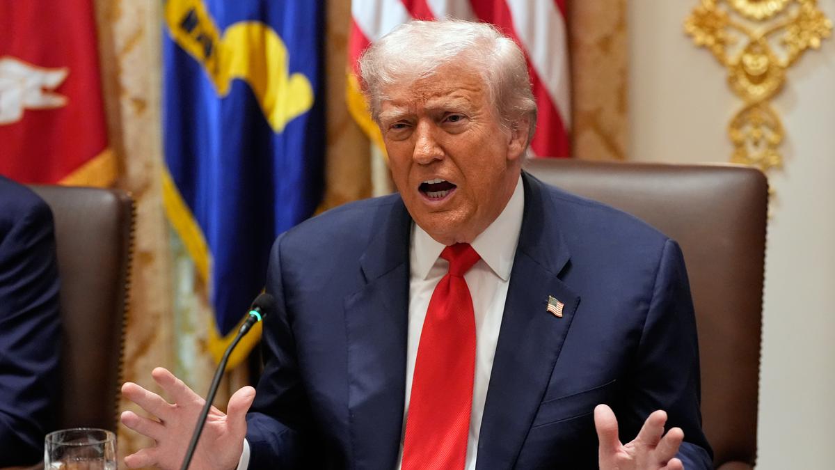 trump-warns-hamas-‘we-could-have-no-selection-however-to-go-in-and-kill-them’-if-bloodshed-persists-in-gaza