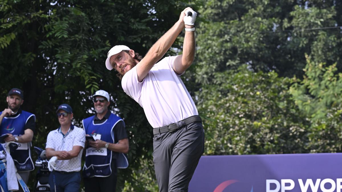 golf-|-flawless-fleetwood-tops-leaderboard-at-midway-stage-of-dp-world-india-championship