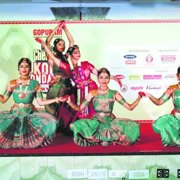 made-of-chennai-kolu-kondattam-2025:-knocking-on-their-doorways,-pulling-on-their-heartstrings