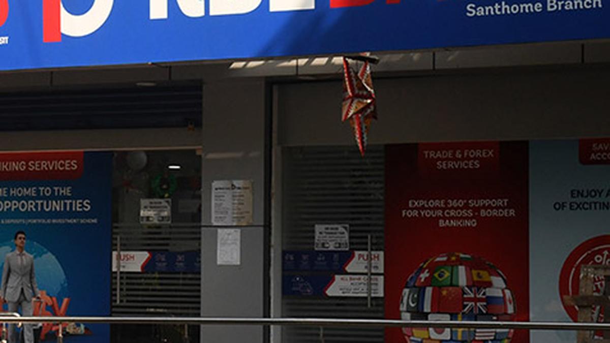 employees-union-protests-emirates-nbds-takeover-of-rbl-bank-for-26,850-crore,-says-its-an-onslaught-of-international-capital-on-indian-banking