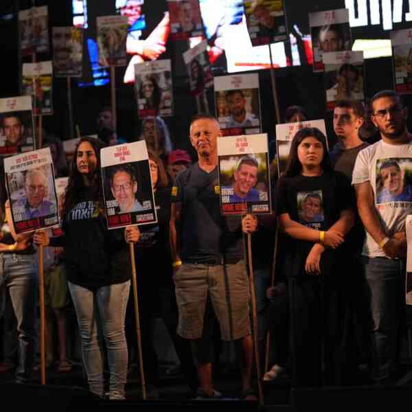 israel-says-hamas-palms-over-‘2-coffins-of-deceased-hostages’-to-red-cross-in-gaza