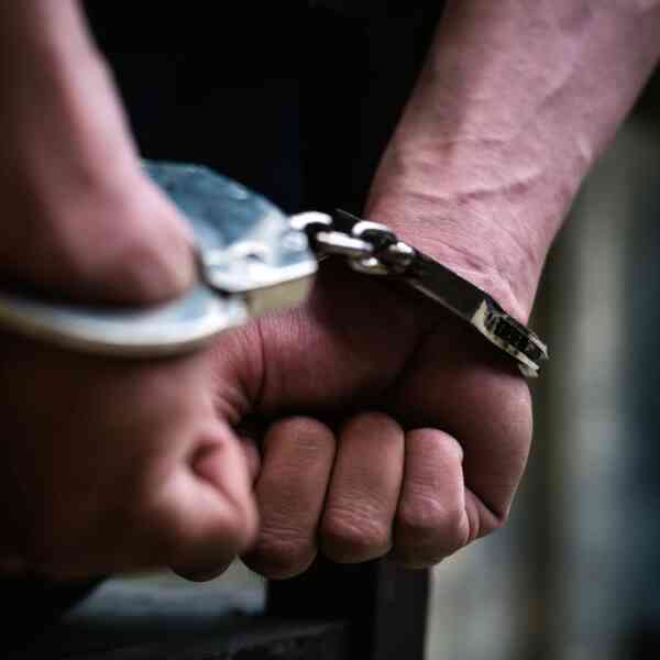 two-mumbai-airport-cleansing-employees-held-for-smuggling-1.6-crore-overseas-gold