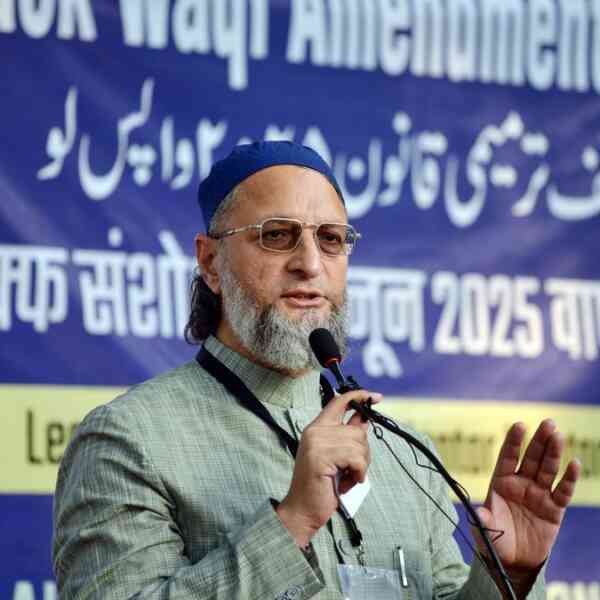 owaisi’s-aimim-pronounces-listing-of-25-candidates-for-bihar-polls