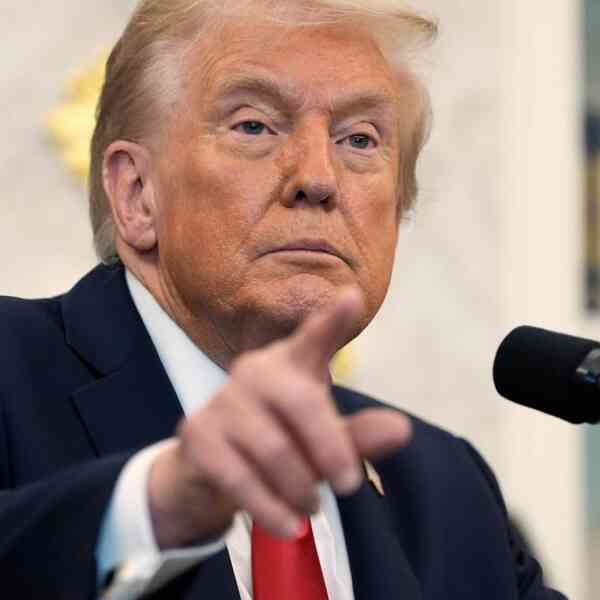us.-will-ship-survivors-of-strike-on-drug-carrying-submarine-again-to-ecuador-and-colombia,-says-trump
