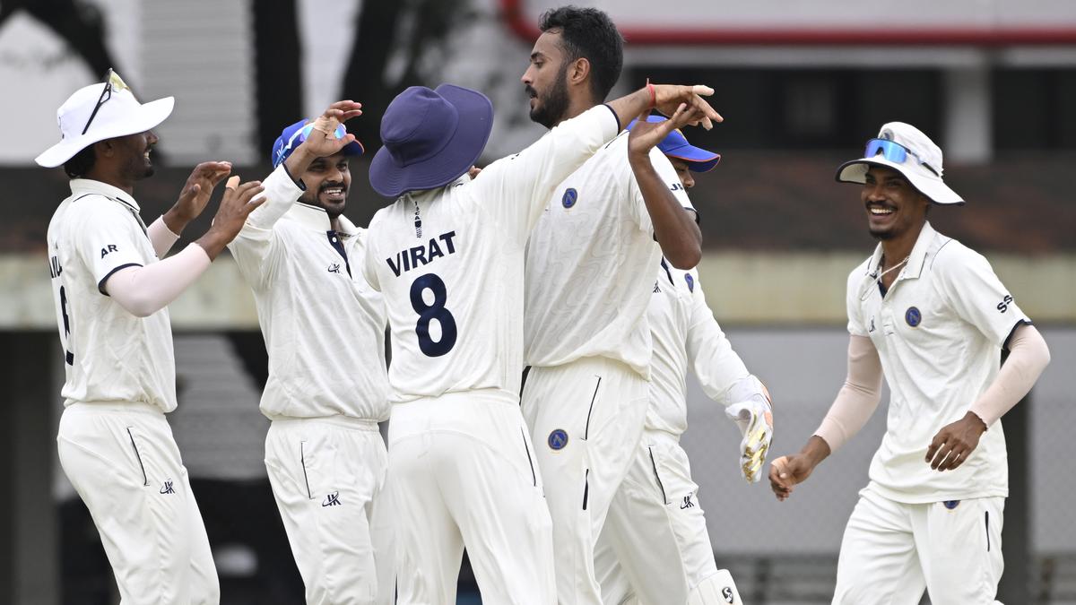 ranji-trophy-|-tns-top-order-collapses-like-nine-pins-in-overcast-situations