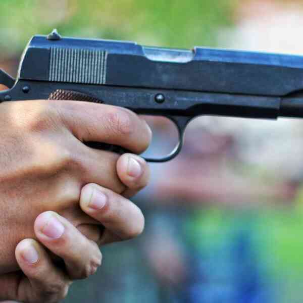 police-constables-killer-riyaz-shot-useless-in-police-encounter-at-nizamabad-hospital