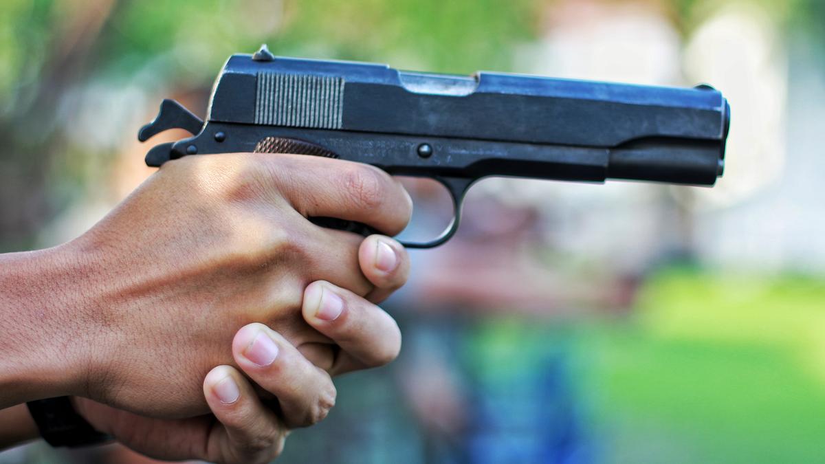 police-constables-killer-riyaz-shot-useless-in-police-encounter-at-nizamabad-hospital