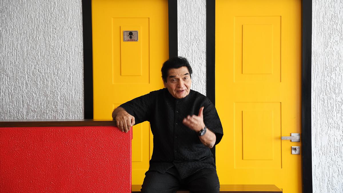 hindi-cinema-loses-its-impish-glee-as-asrani-passes-away
