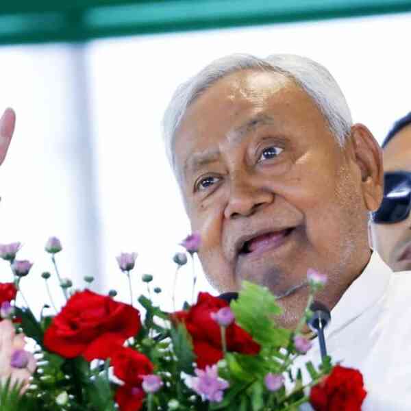 bihar-assembly-polls:-nitish-launches-marketing-campaign,-takes-swipe-at-lalu-for-doing-nothing-for-ladies