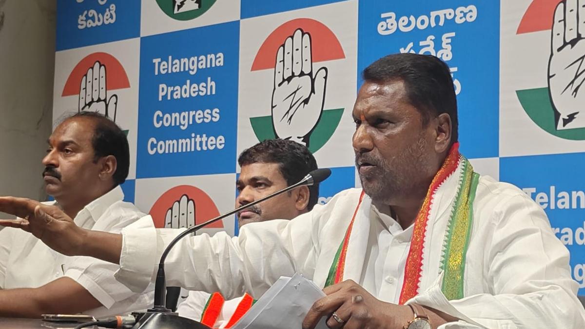 minister-adluri-laxman-refutes-brs-fees,-calls-for-apology-from-harish-rao