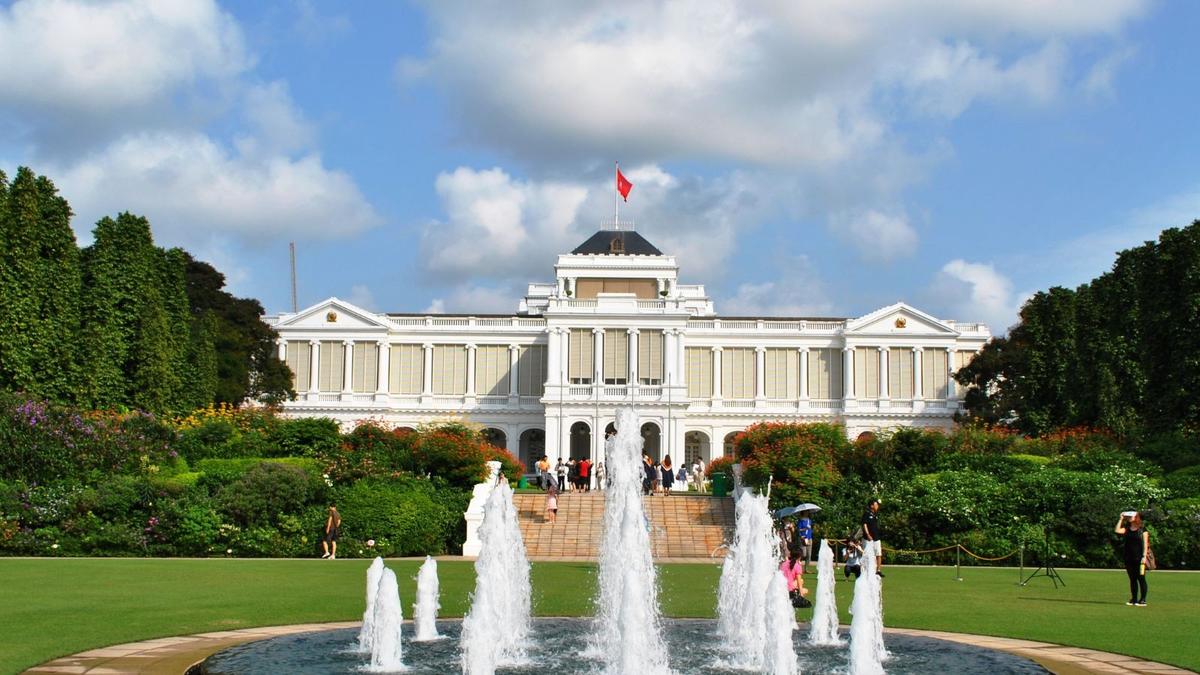 indian-origin-girl-amongst-trio-acquitted-of-organising-protest-round-presidential-palace-in-singapore