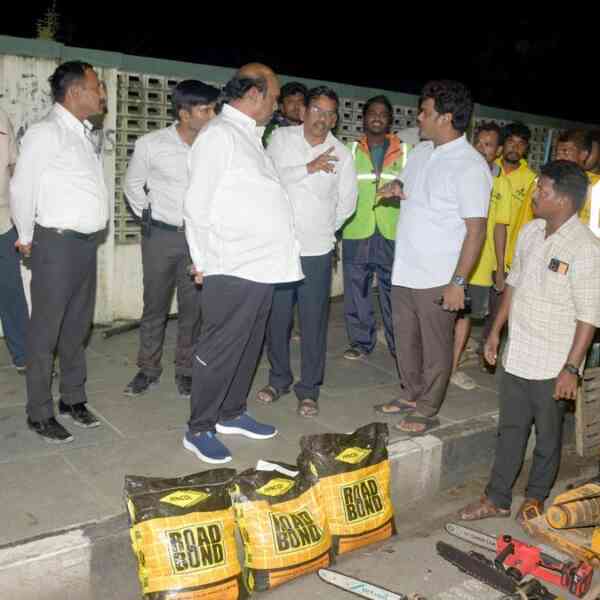 water-flows-freely-by-okkiyam-maduvu,-says-minister-ev.-velu