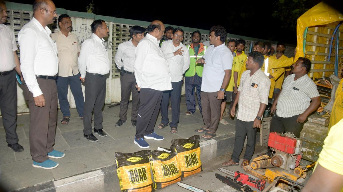 water-flows-freely-by-okkiyam-maduvu,-says-minister-ev.-velu