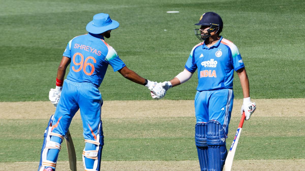 aus-vs-ind-second-odi:-rohit-sharma,-shreyas-iyer-and-axar-patel-knocks-take-india-to-respectable-whole