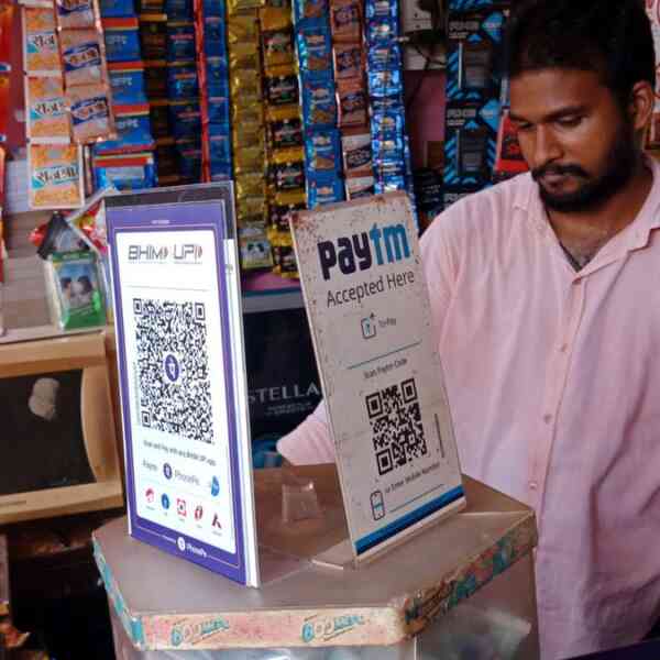 upi-leads-in-funds-quantity,-rtgs-in-worth;-debit-card-transactions-decline:-rbi-report