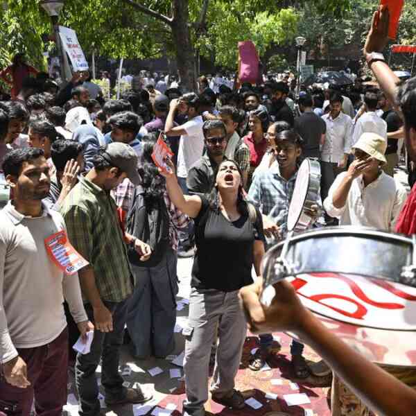 after-left-abvp-clashes-over-selectionof-ec,-jnusu-elections-doubtless-on-nov.-4