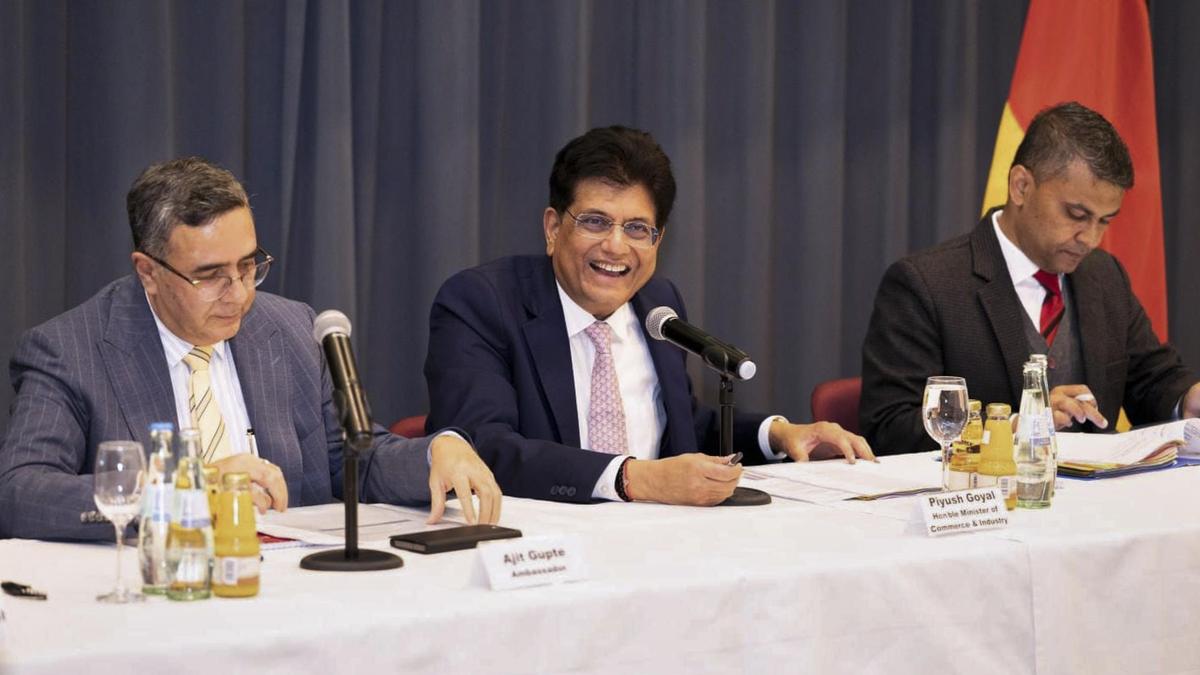 piyush-goyal-hopes-for-india-us.-commerce-deal-in-close-to-future