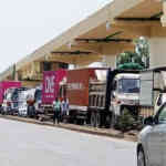 Heavy vehicles ignore ban, jam Ghodbunder highway | Mumbai News ...