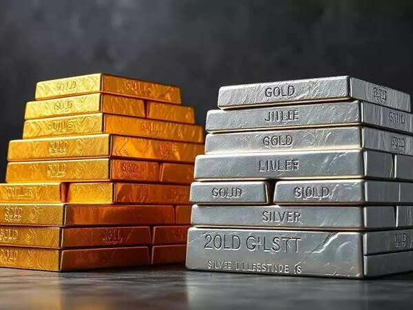 Safe-haven buying lifts gold to Rs 1,17,351 per 10 g, silver ...