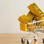 MCX gold futures advance to fresh record high at ₹1.32 lakh/10 ...