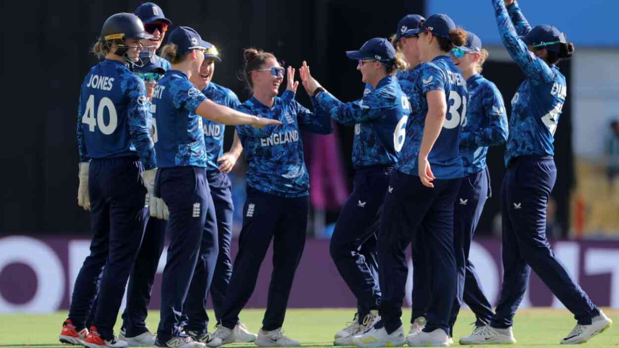 Women's World Cup - Linsey Smith puts the skids on South Africa to ...