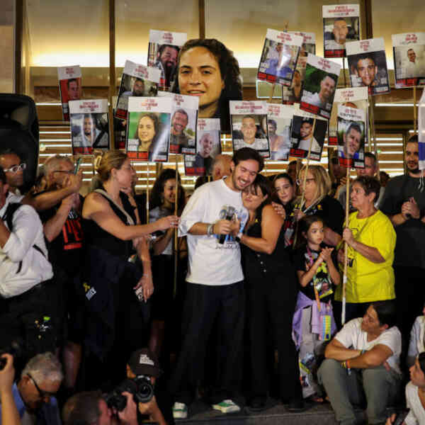 Israeli Cabinet approves 'outline' of deal to release all ...