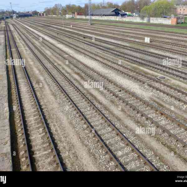 Train tracks without train hi-res stock photography and images - Alamy