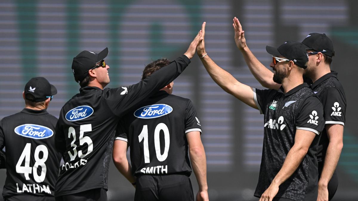 england-loses-the-third-odi-towards-new-zealand-by-2-wickets-and-the-sequence-3-0