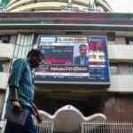 Stock markets decline in early commerce