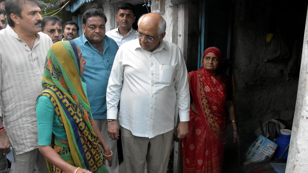cm-bhupendra-patel-visits-rain-affected-gujarat-villages,-opinions-crop-injury