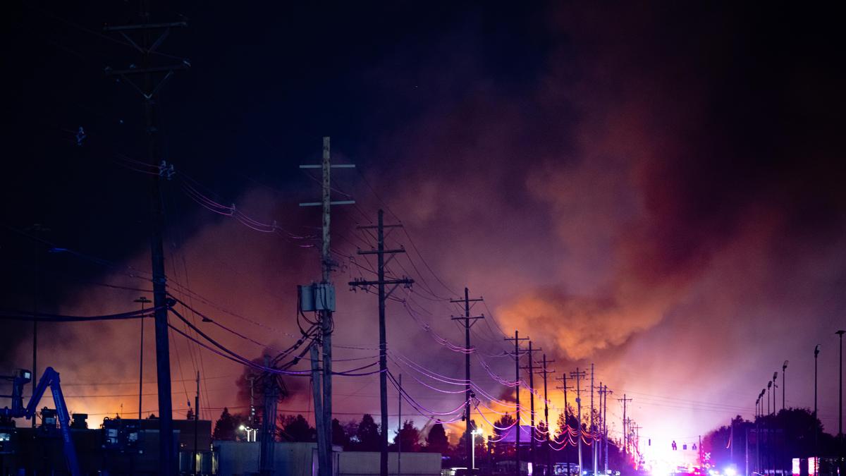 at-least-three-useless,-11-injured-in-ups-airplane-crash-in-kentucky,-governor-says-numbers-prone-to-rise