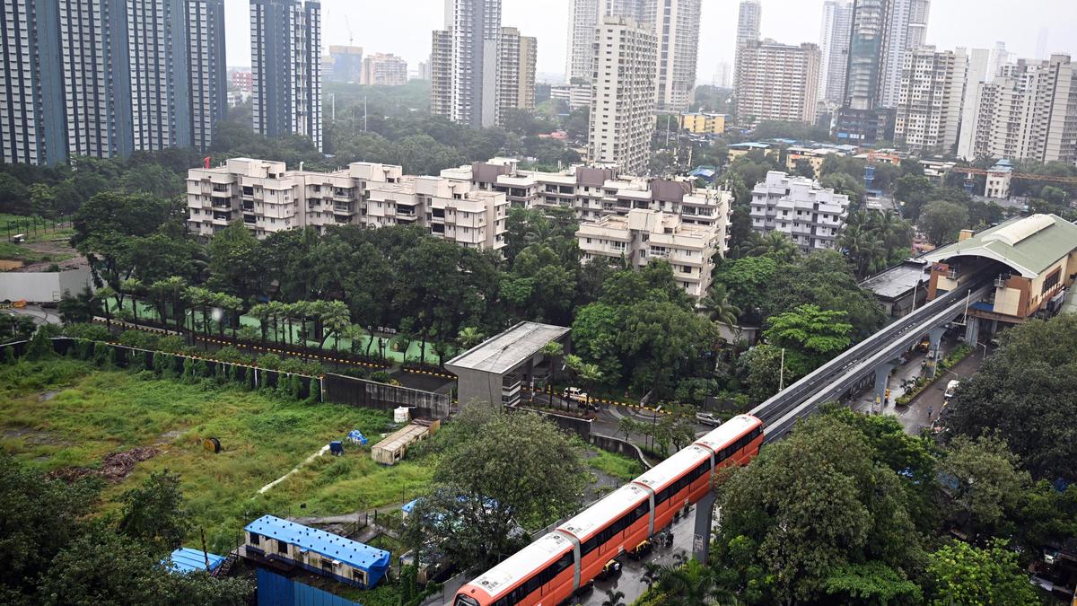 monorail-prepare-tilts-in-mumbai-throughout-take-a-look-at-run;-no-passengers-inside