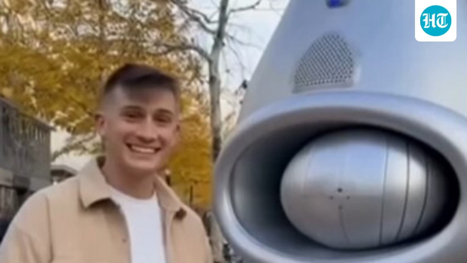 is-this-actual-or-ai?-viral-video-reveals-man-getting-haircut-from-automated-machine